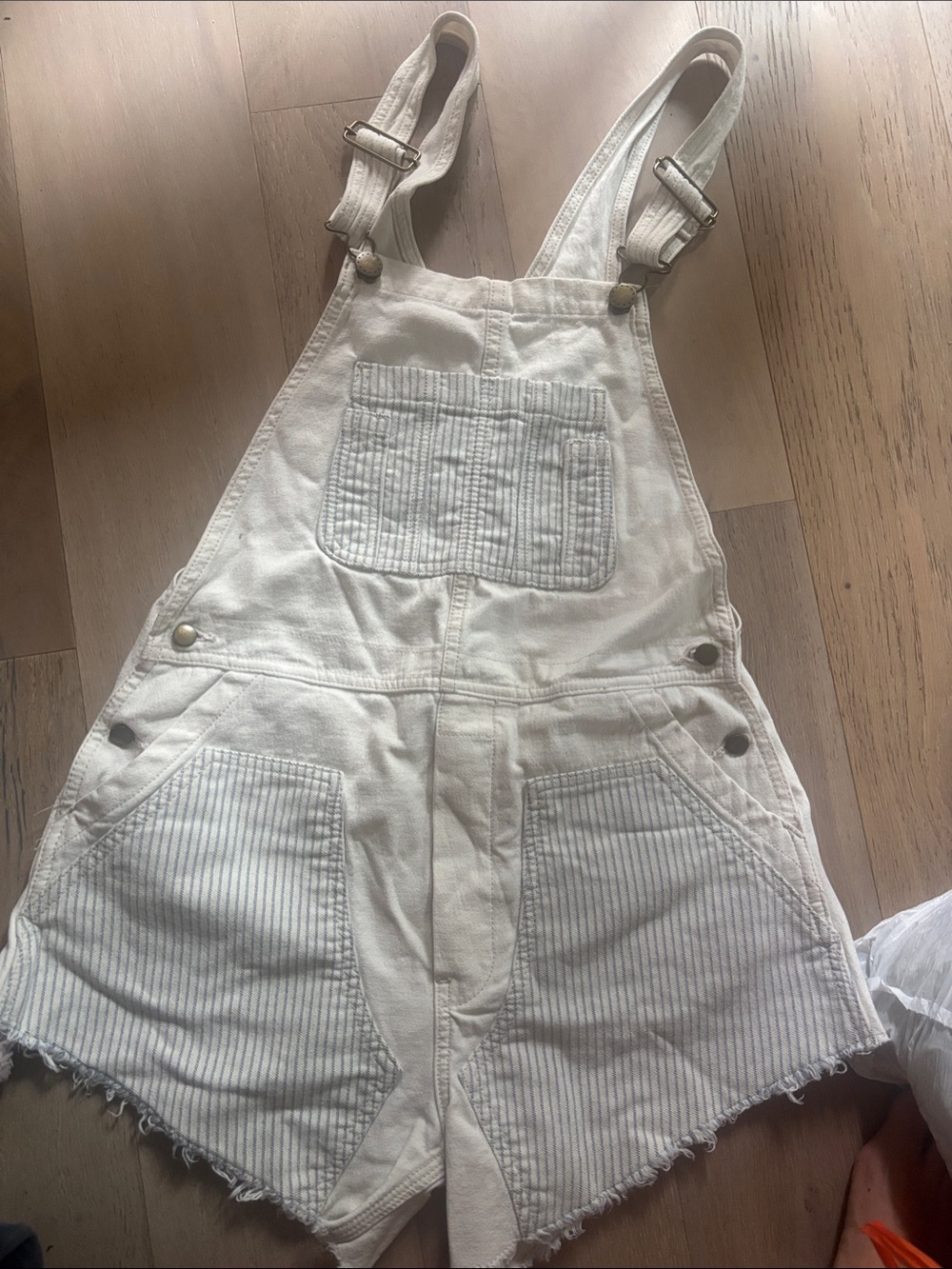 The Great. Cream Stripe Overall Shorts - Classic Overalls